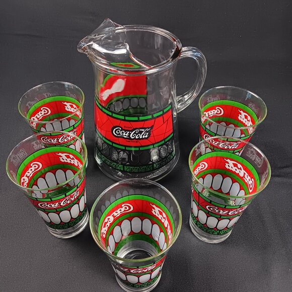 Vintage Coca Cola Collector Pitcher & Glasses Frosted Stained Pizzeria Pattern - Picture 5 of 5